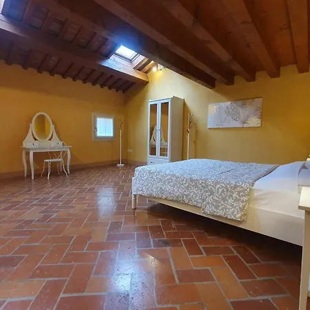 Casa de hóspedes Attico 25 *